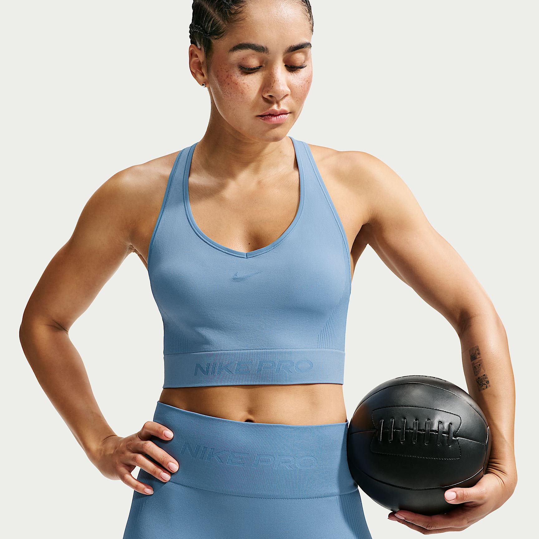Nike Pro Seamless Women's Dri-FIT Cropped Tank Top. Nike.com